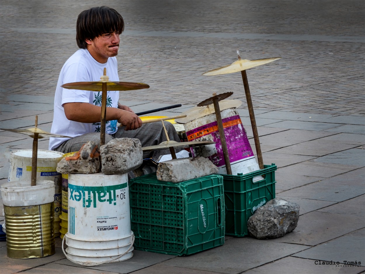 "El baterista" de Claudio Roberto Toms