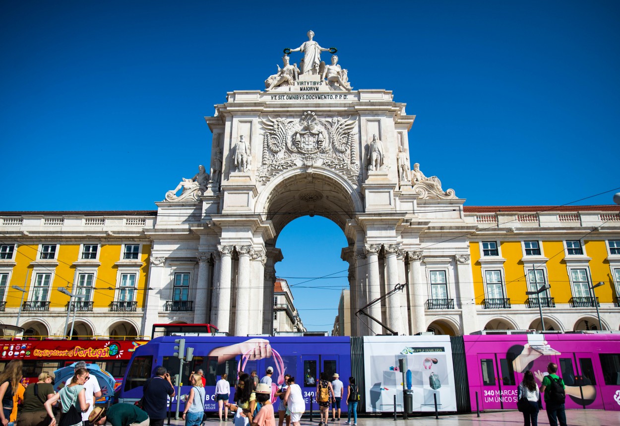 "Lisboa" de Claudio Lucio