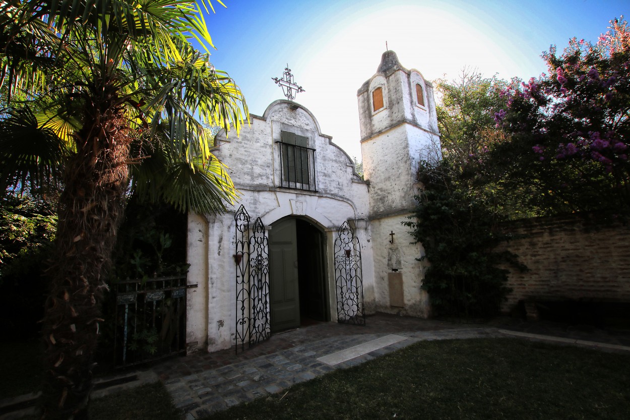 "La capilla perdida..." de Juan Carlos Barilari