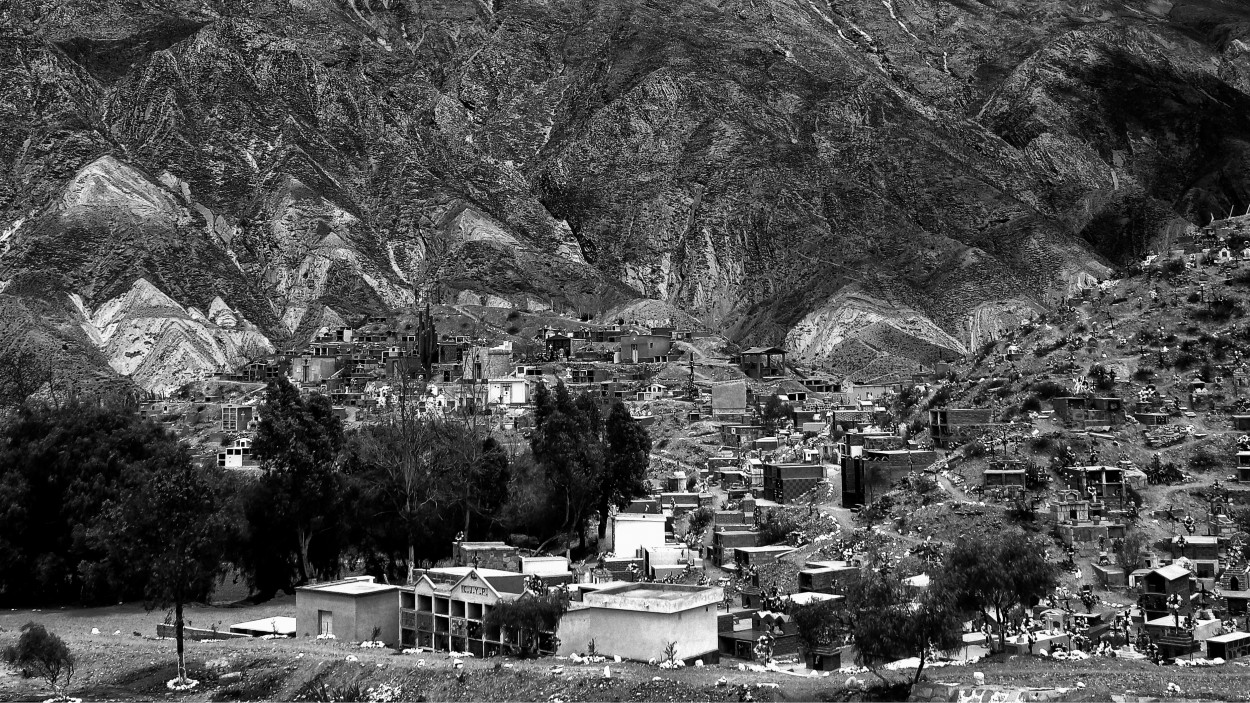 "El cementerio en la montaa..." de Juan Carlos Barilari