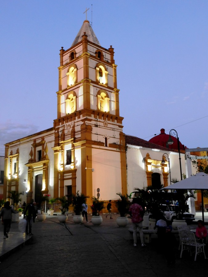 "Parroquia cubana de La Soledad" de Lzaro David Najarro Pujol