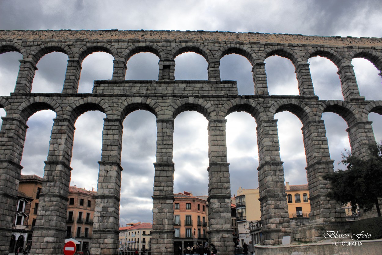 "Callejeando por Segovia" de Luis Blasco Martin