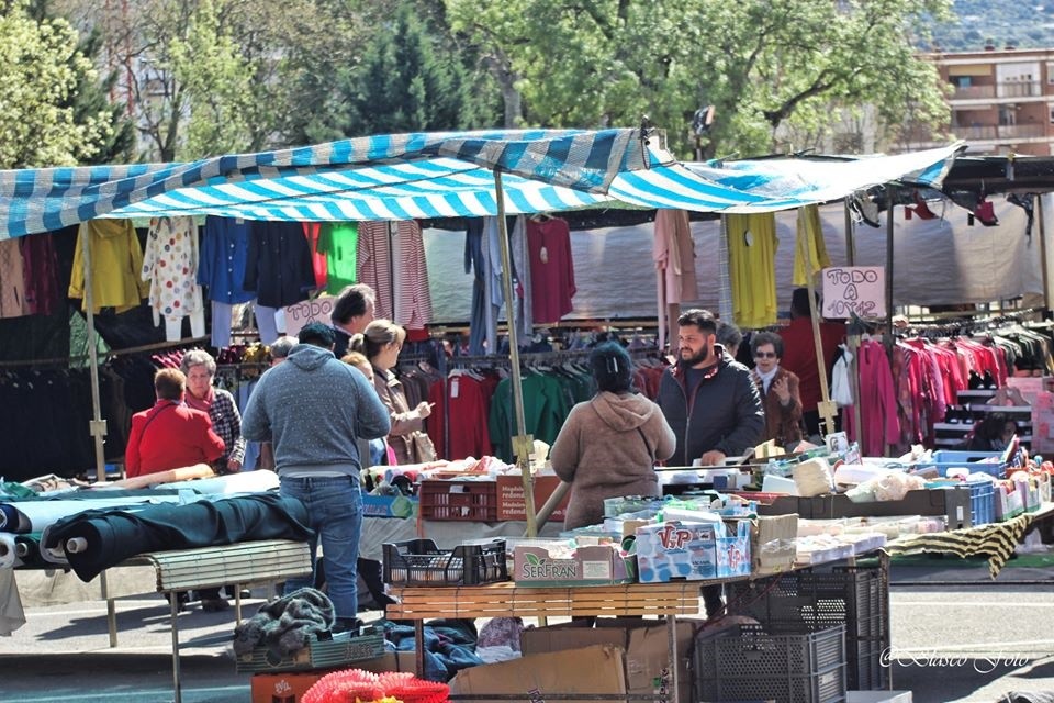 "El mercadillo" de Luis Blasco Martin