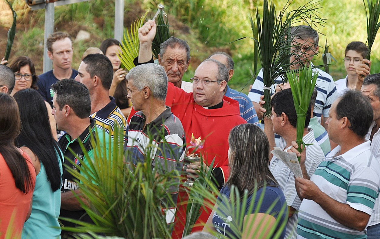 "Domingo de Ramos, sempre um dia ensolarado!" de Decio Badari