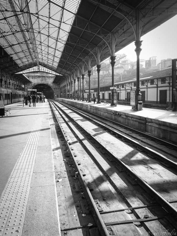 "estao de trem So Bento, Porto" de David Roldn