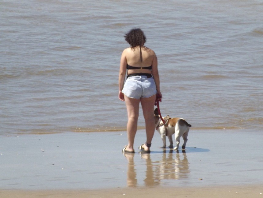 "observando el mar" de Oscar Robatto Rodriguez