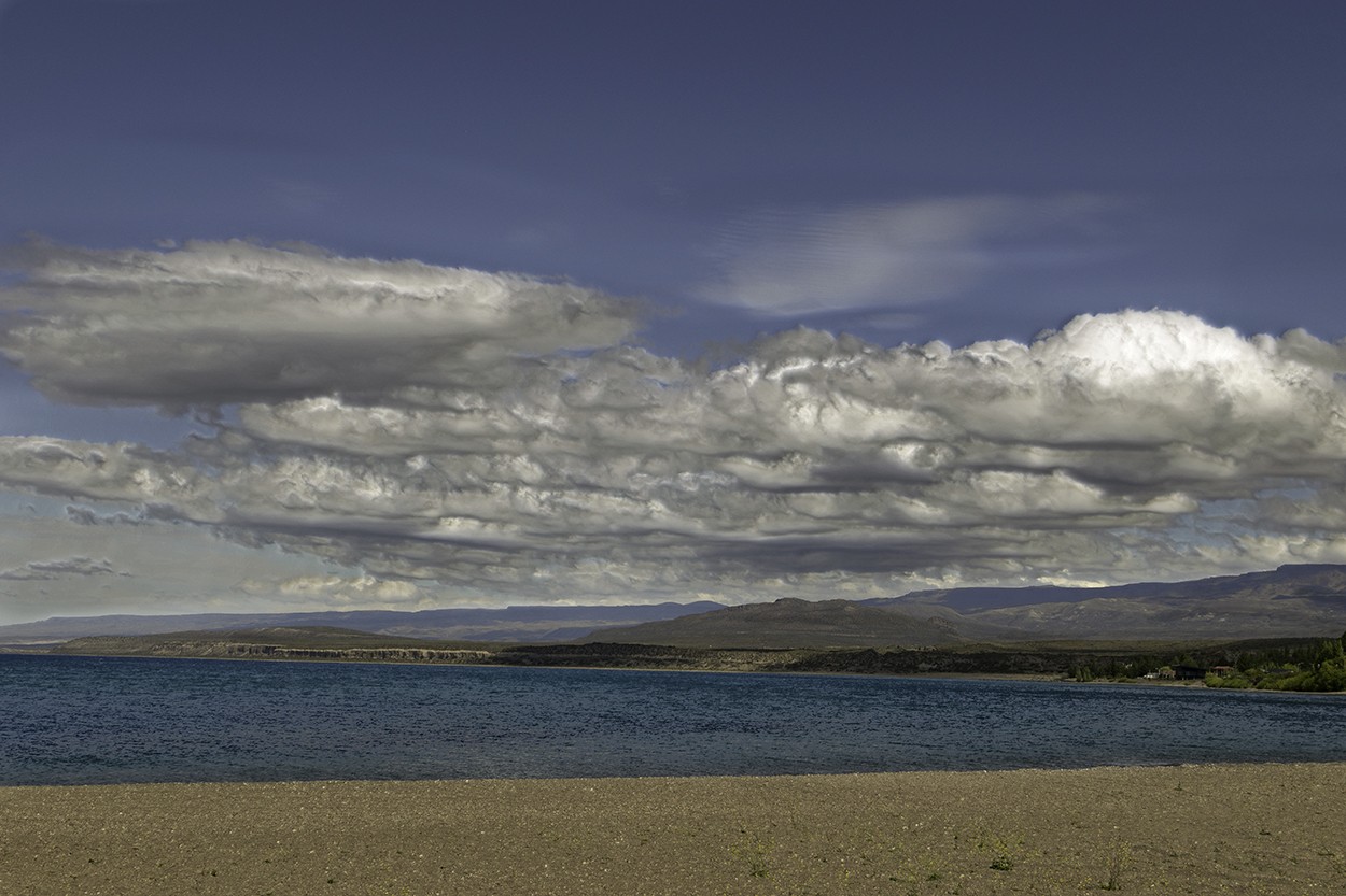 "Lago Buenos Aires" de Carlos Francisco Montalbetti