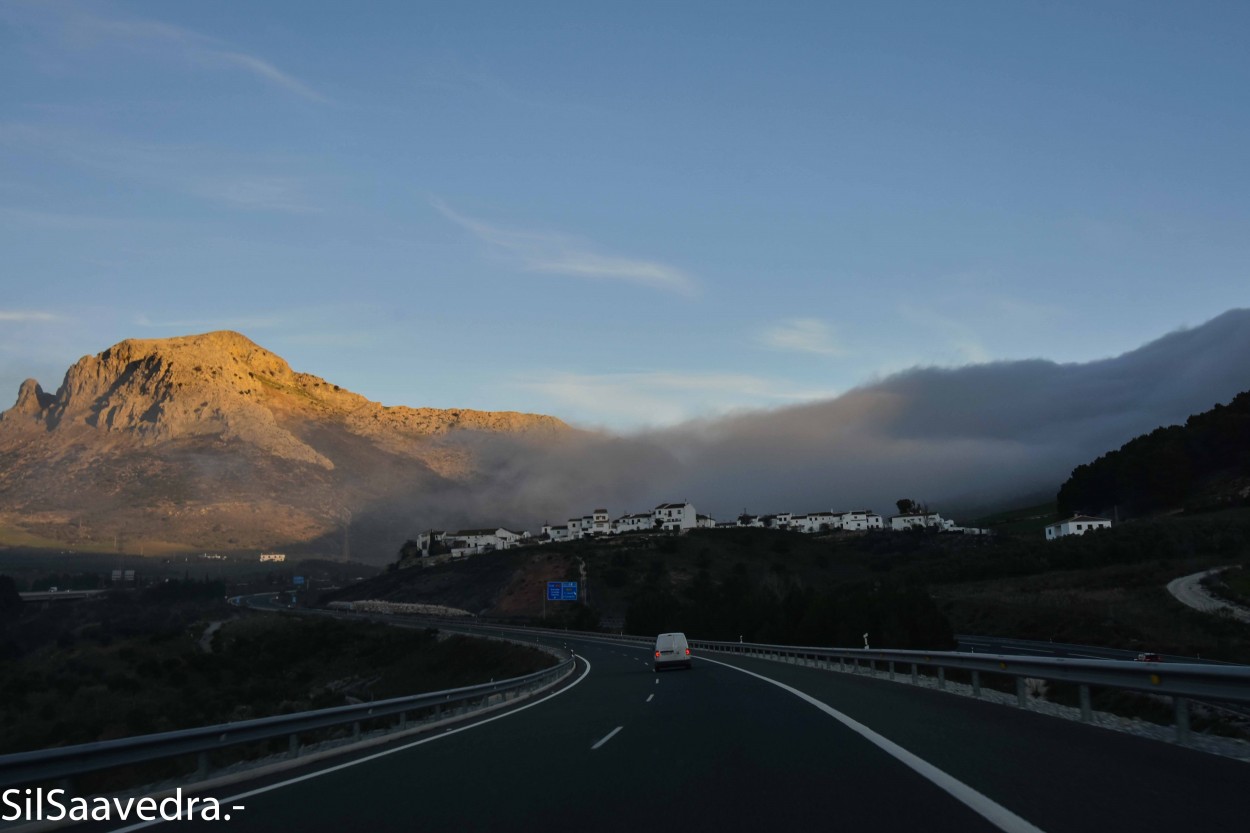 "Camino a Granada." de Silvia Graciela Saavedra