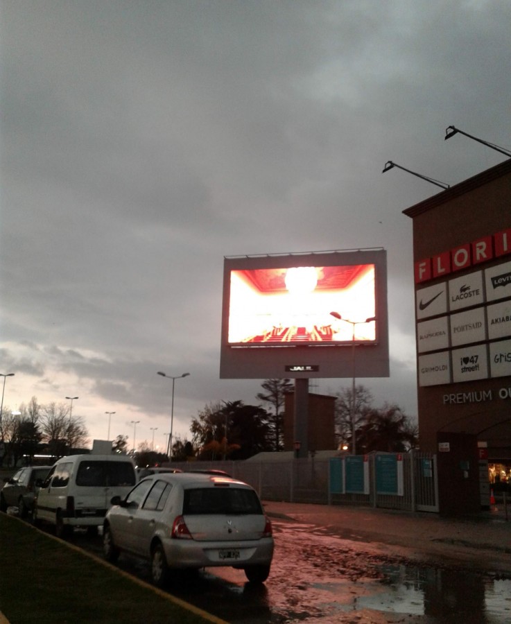 "Noche de lluvia en mdq" de Isabel Corbera