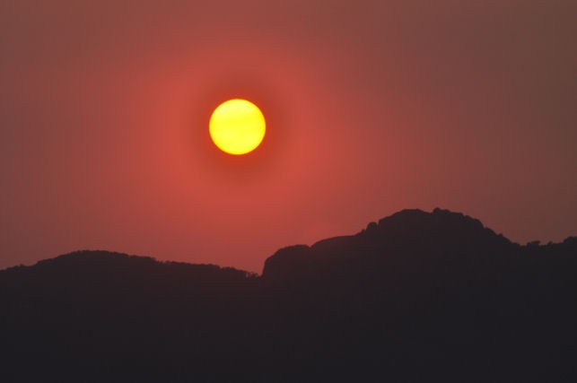 "Eu sei que o sol se pe para raiar" de Decio Badari