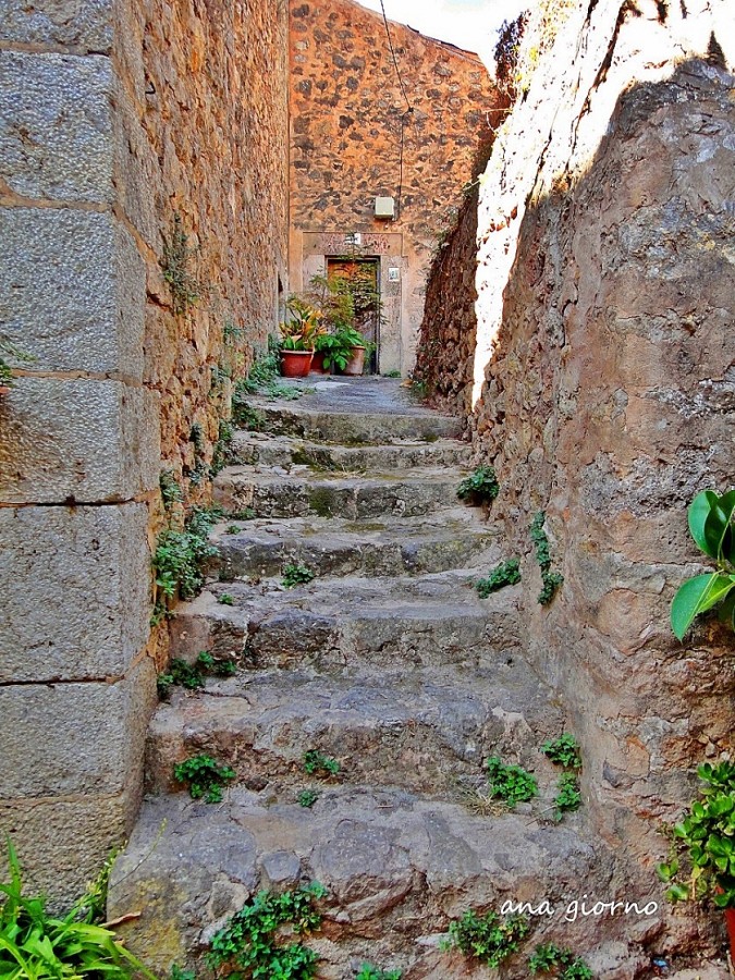 "Escalera y sol" de Ana Giorno