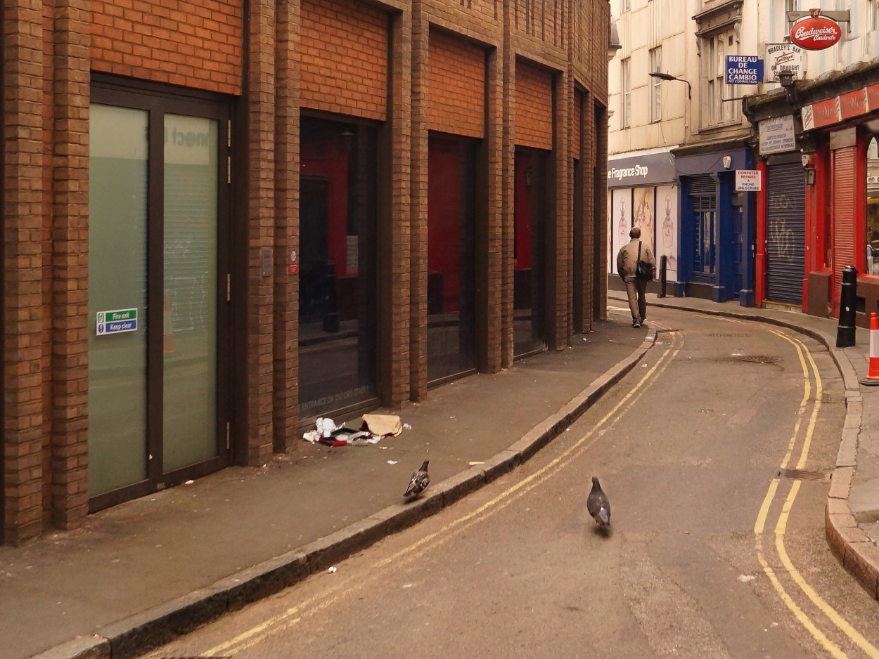 "Londres Solitario" de Gerardo Saint Martn