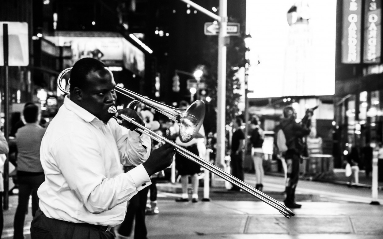 "JaZZ en Times Square" de Luis Alberto Bellini