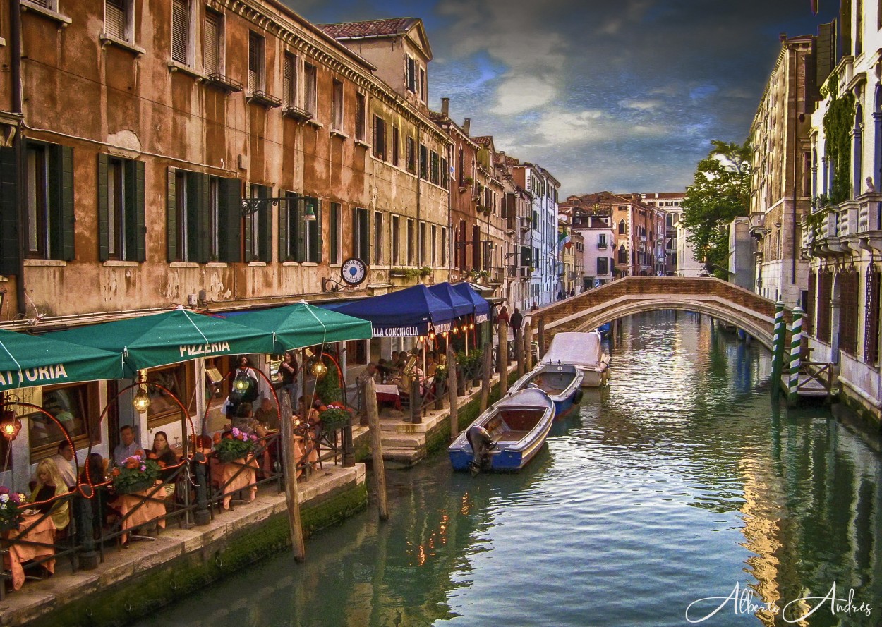 "Eterna Venecia" de Alberto Andrs Melo