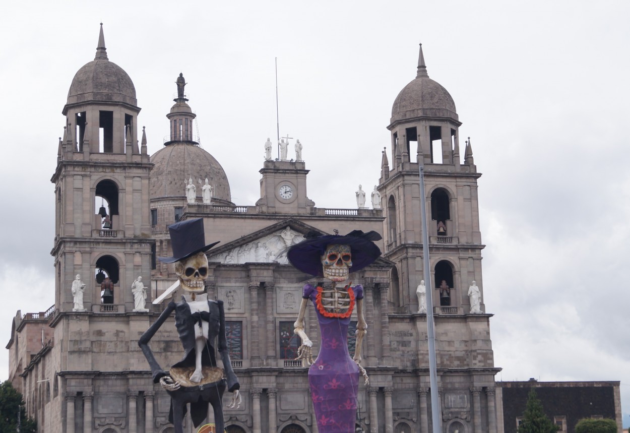 "Catrina y Catrn" de Jose Luis Vicente Ojeda Lima