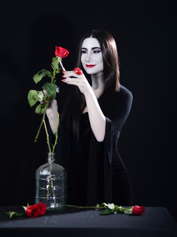 "Morticia-(Luciana)" de Marcelo Nestor Cano