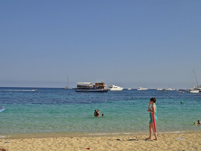 "un dia de playa" de Ana Giorno