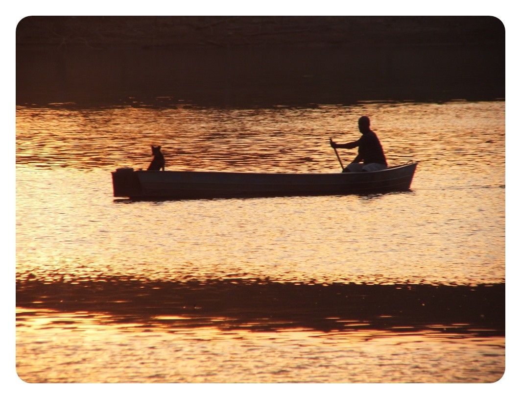 "Um por do Sol, dourando as guas da Represa." de Decio Badari