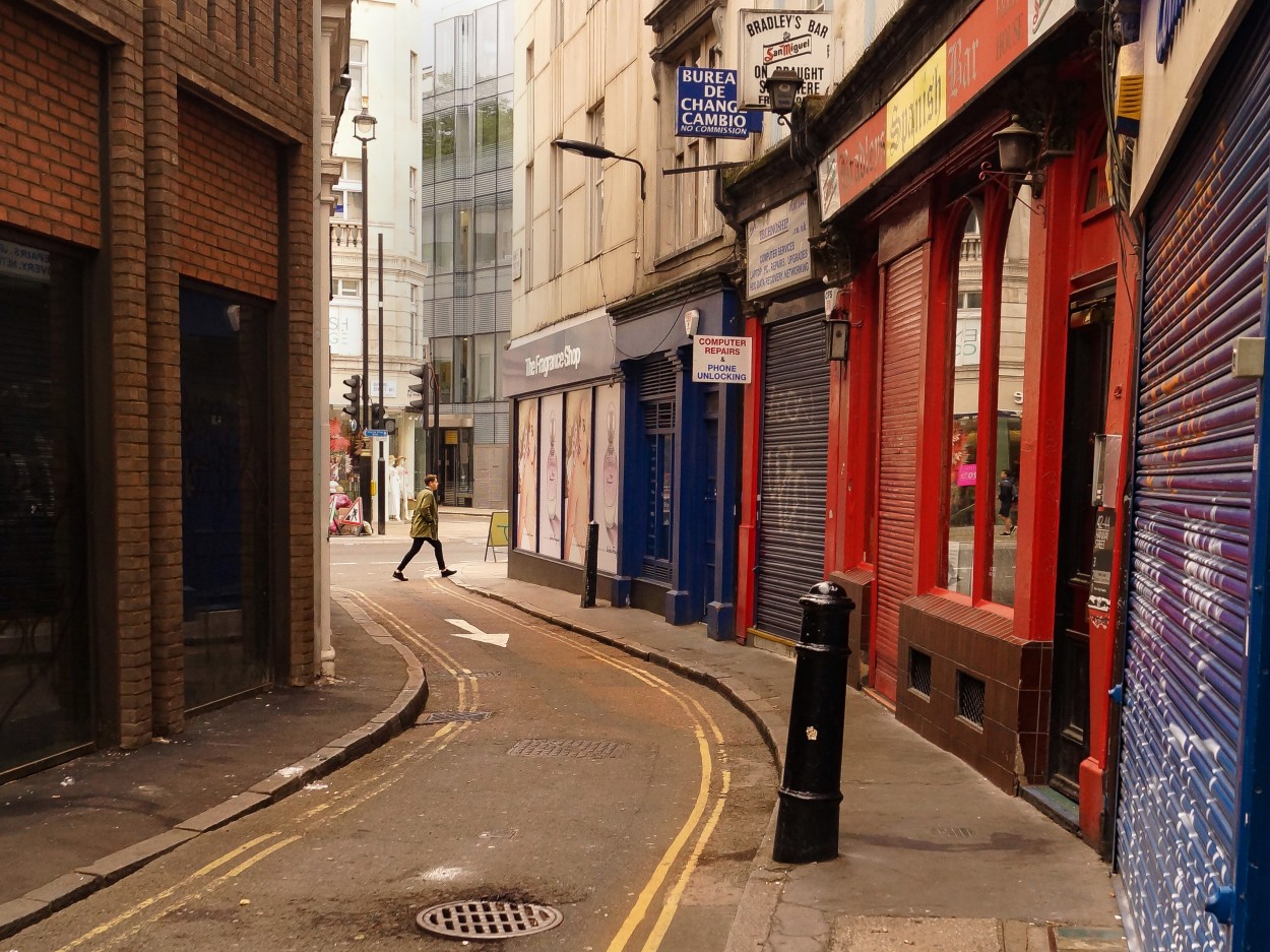 "Londres solitario" de Gerardo Saint Martn