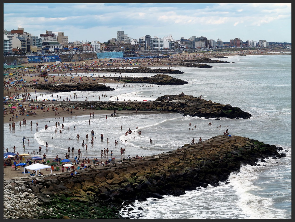 "Secuencia playera" de Jorge Vicente Molinari