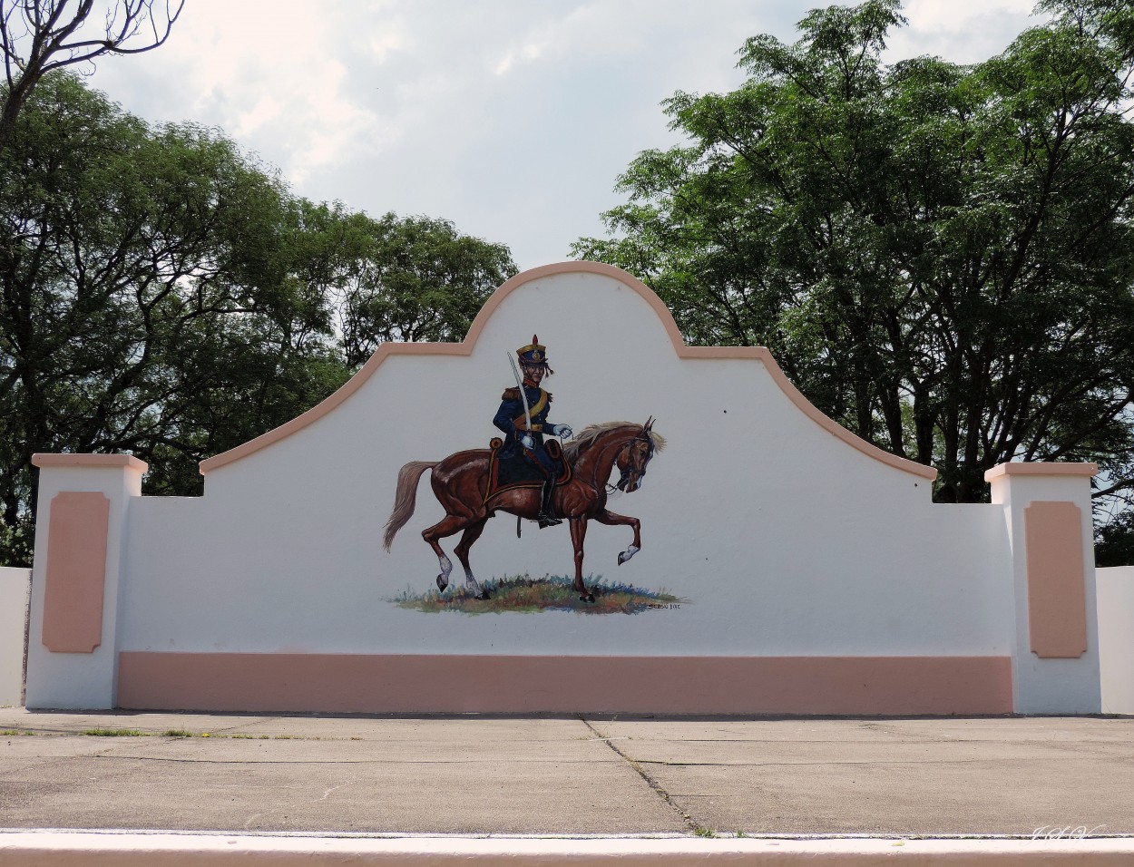 "Decorando el escenario" de Jorge Vargas