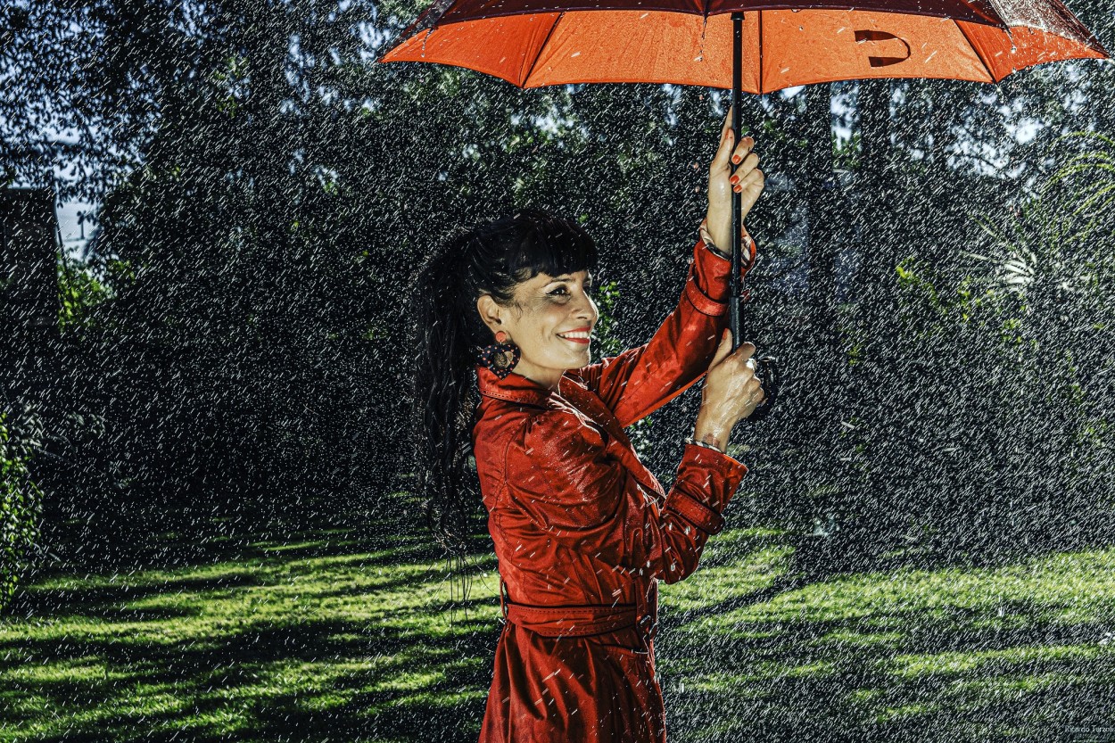 "Fue por una lluvia que realmente moje..." de Ricardo Terzoli