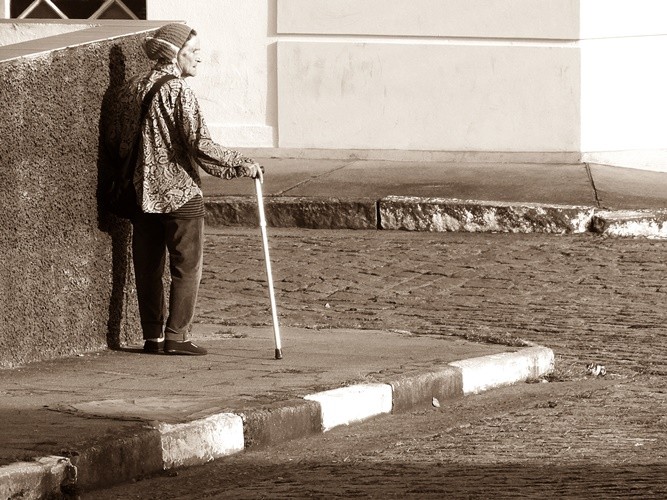 "Hoje em dia, todo o cuidado  pouco......" de Decio Badari