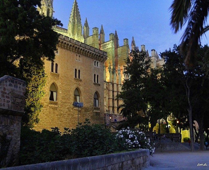 "Anocheciendo en Palma de Mallorca" de Ana Giorno