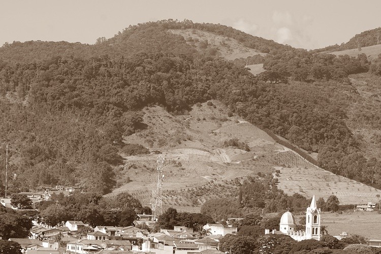 "A parte central da minha cidade, Joanpolis." de Decio Badari