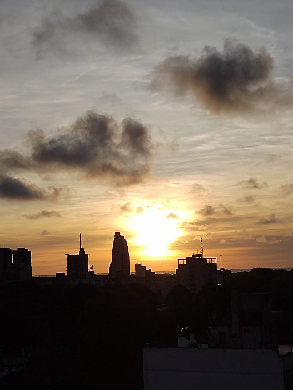 "Amanecer otoal" de Valeria Lezcano