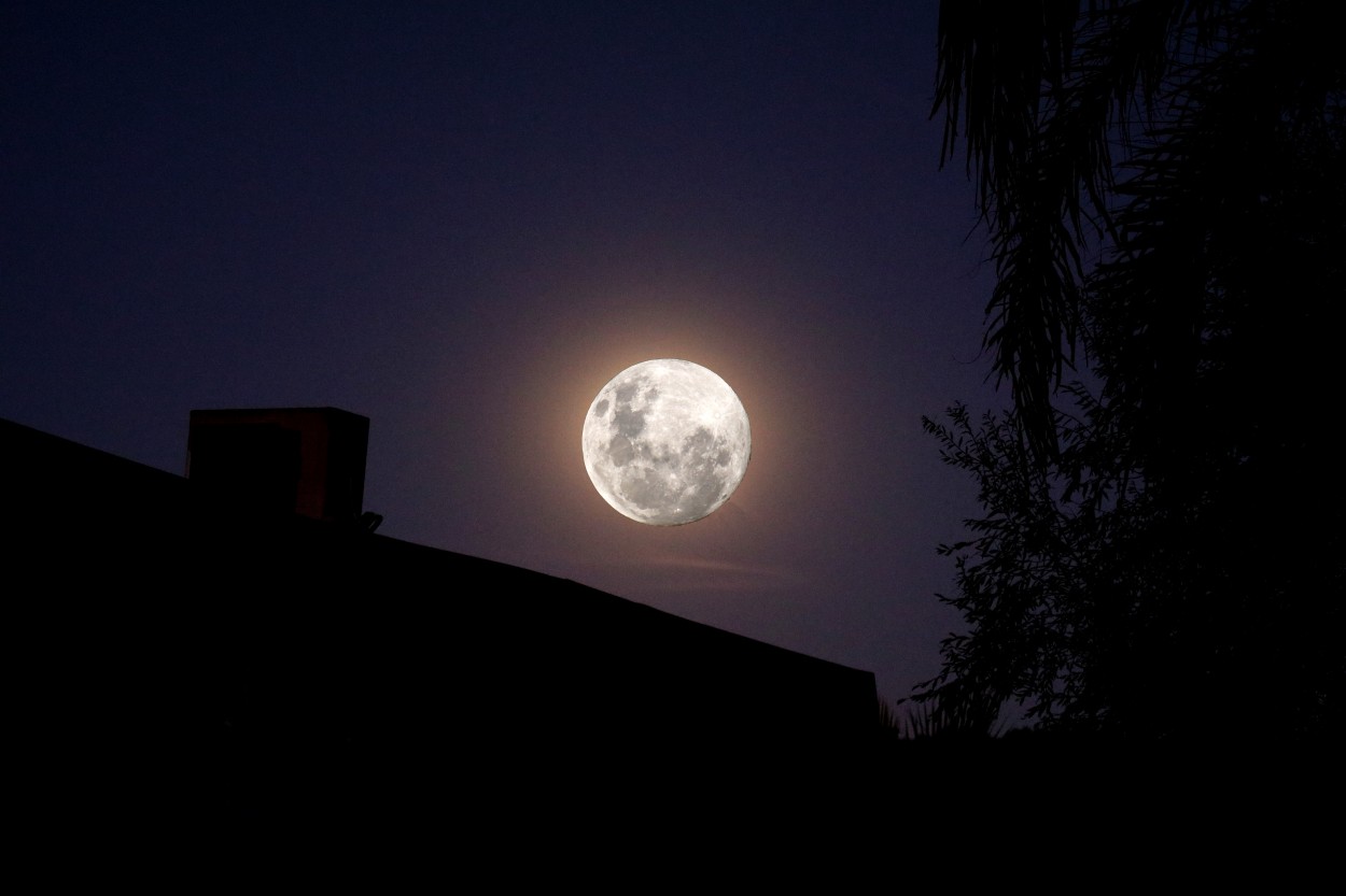 "Luna de la Patria" de Juan Carlos Barilari