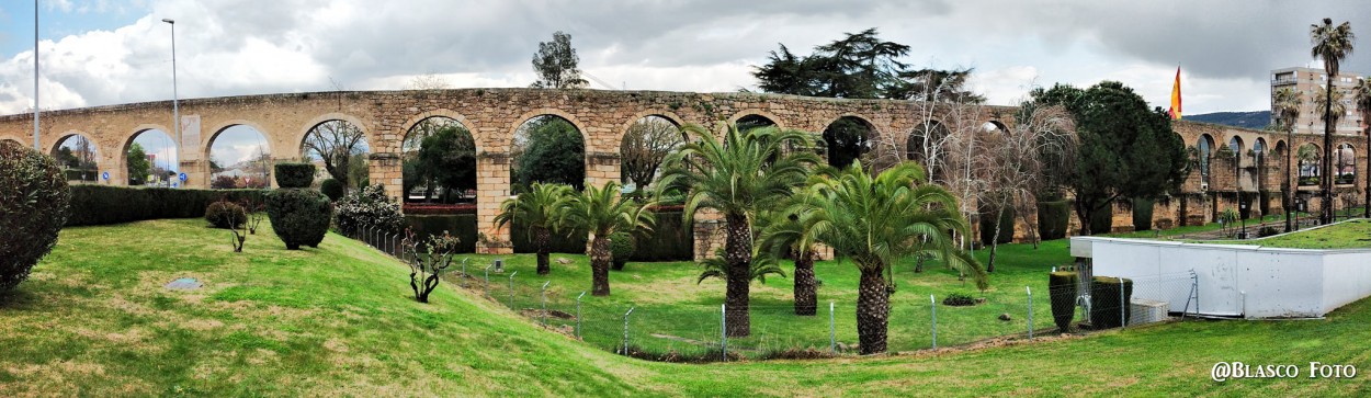 "Acueducto de Plasencia" de Luis Blasco Martin