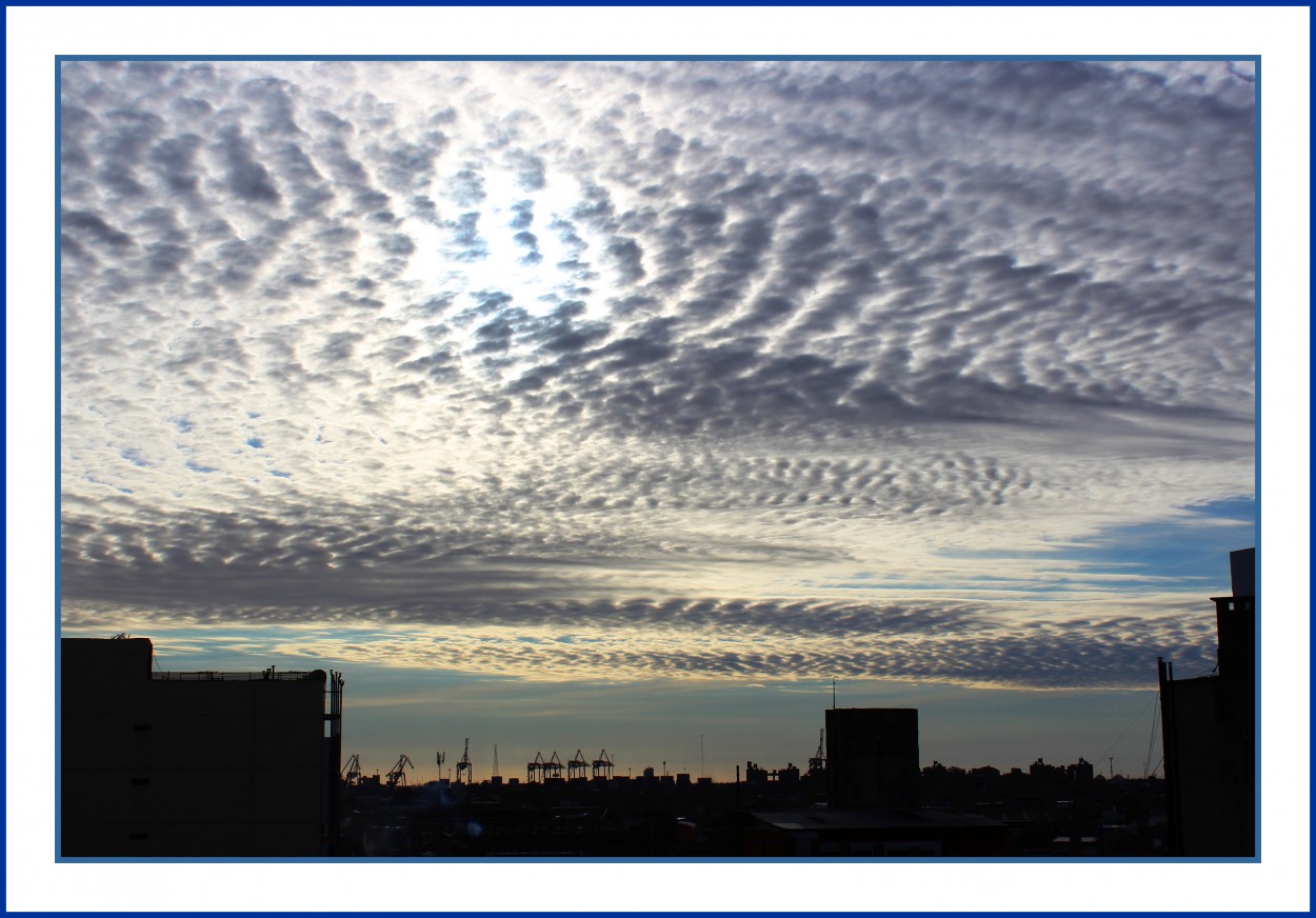 "Cielos de Otoo..." de Silvia Emilia Guerra