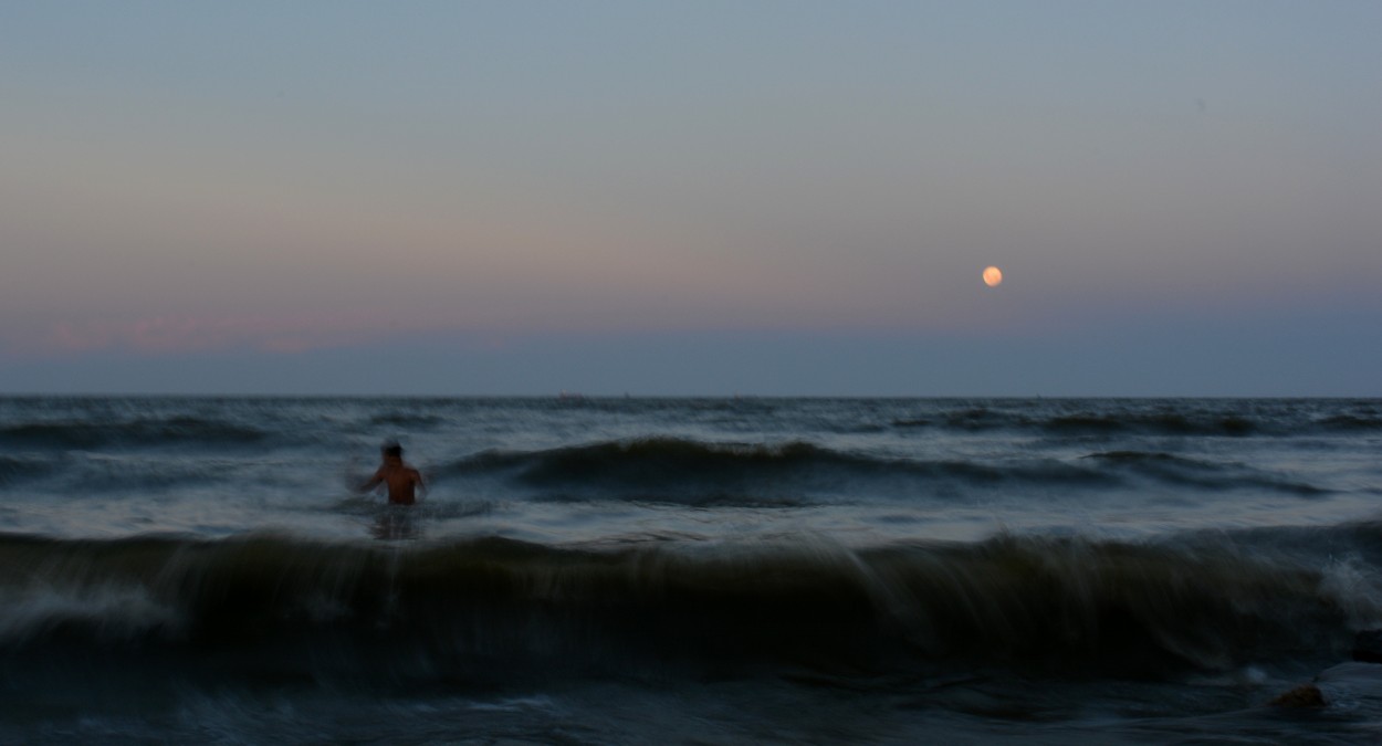 "Bao de luna..." de Andrea C. Garcia