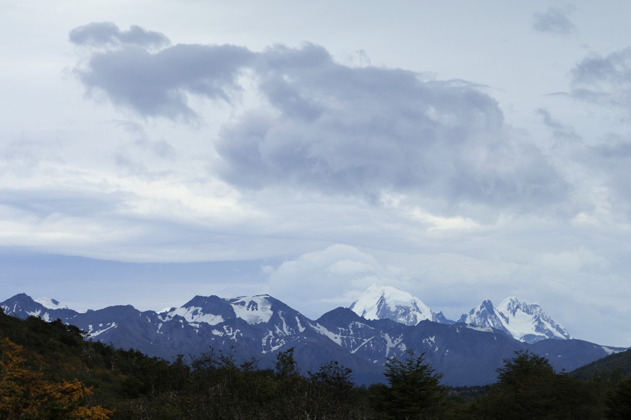 "Cumbres nevadas III" de Natalia Harosteguy