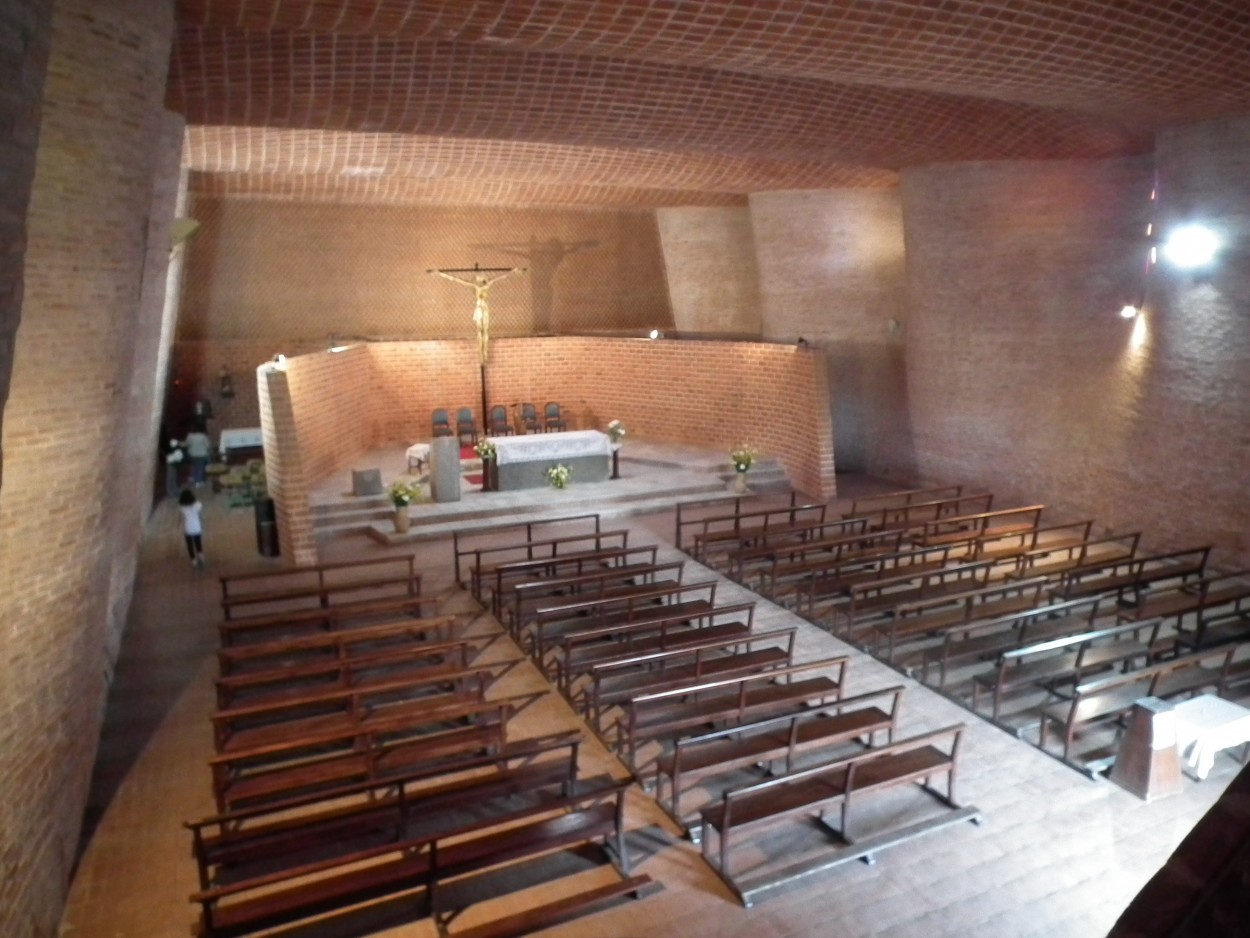 "Parroquia Cristo obrero y Ntra. Sra. de Lourdes" de Juan Fco. Fernndez