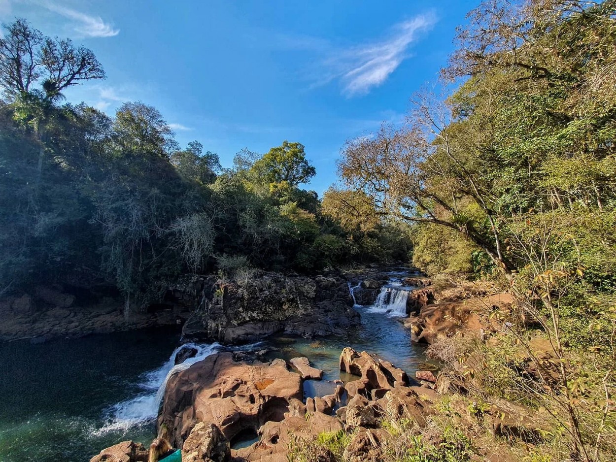 "Gruta India, Misiones" de Ariana Scherich