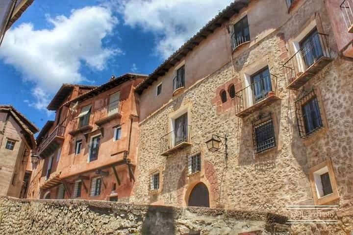 "Albarracn, Teruel" de Luis Blasco Martin