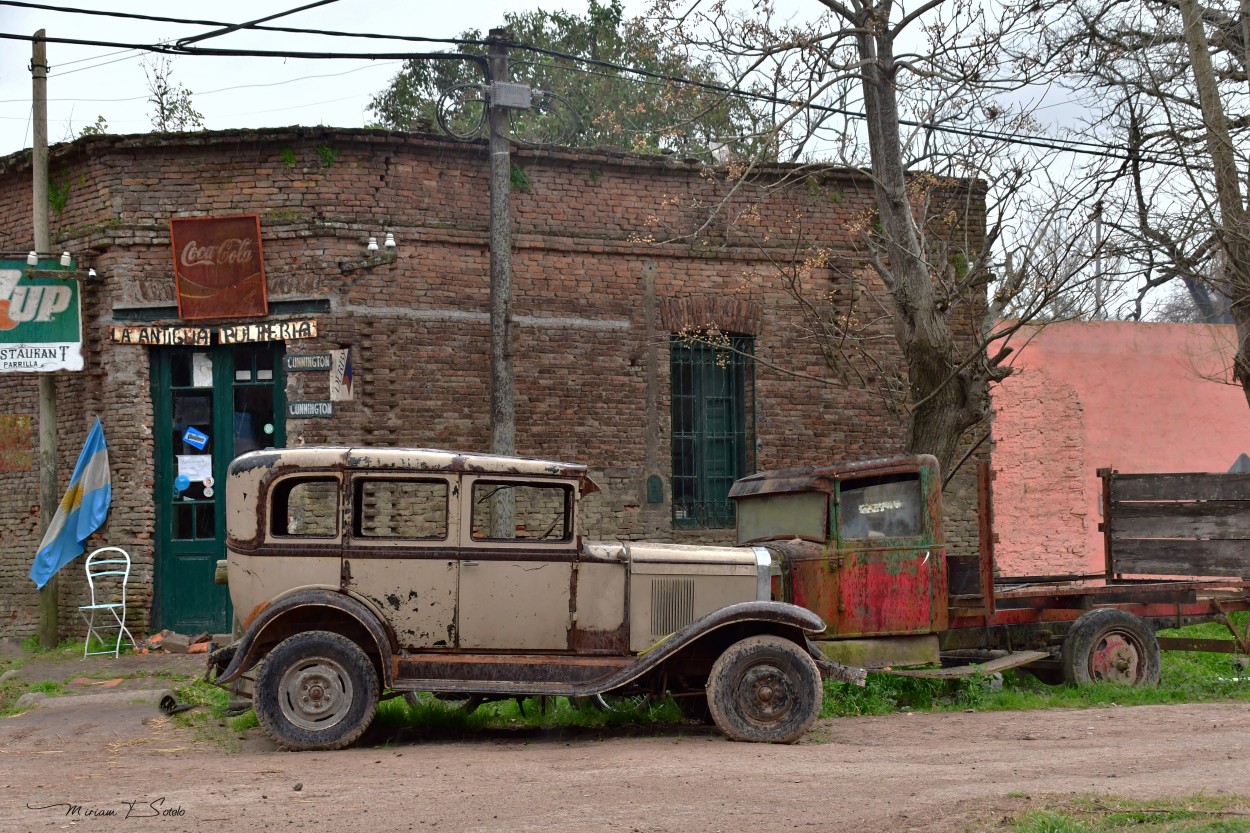 "Pueblitos de Buenos Aires, Uribelarrea" de Miriam E. Sotelo