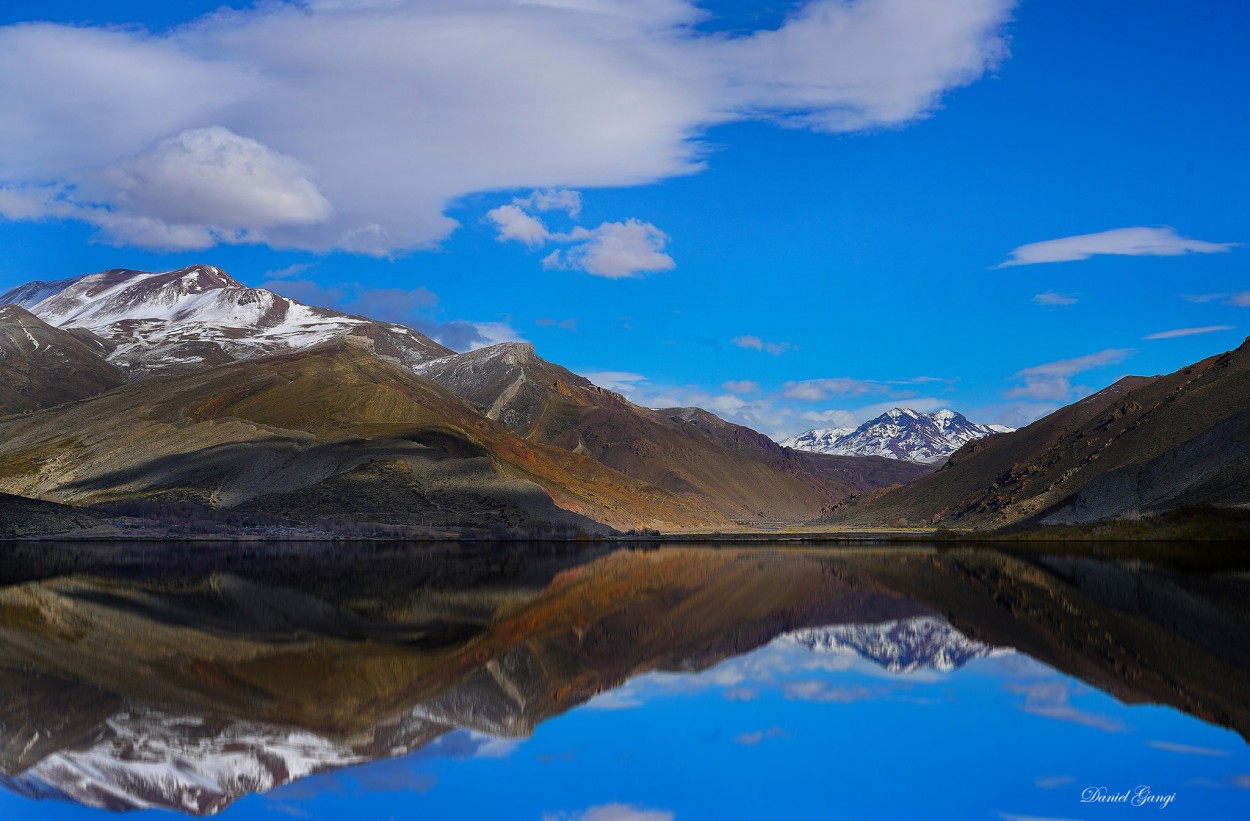 "La increble belleza de Mendoza" de Alberto Daniel Gangi