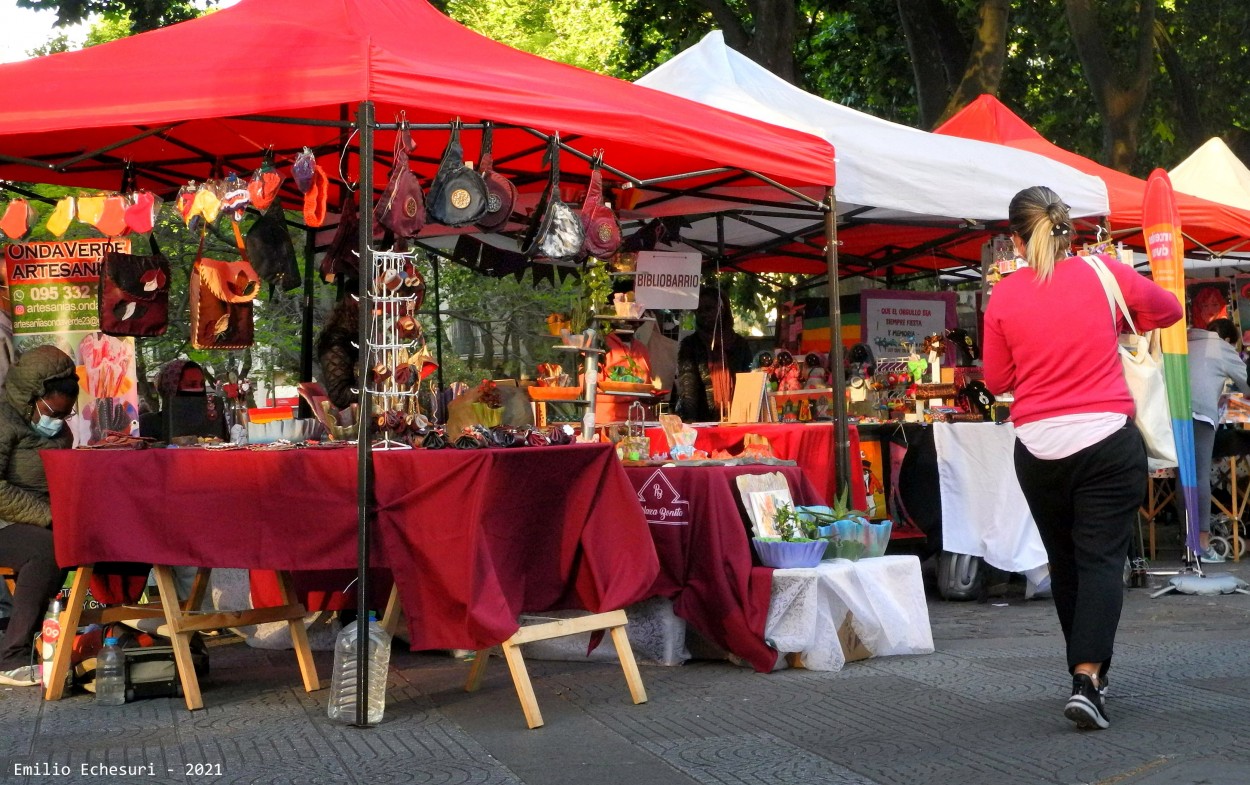 "Feria de artesanos" de Emilio Echesuri