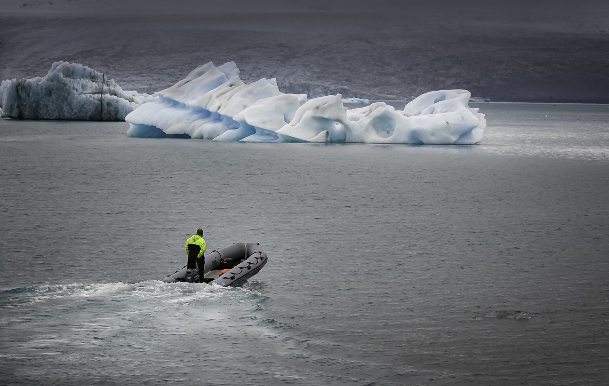 "A la bsqueda del glaciar..." de Carlos Cavalieri