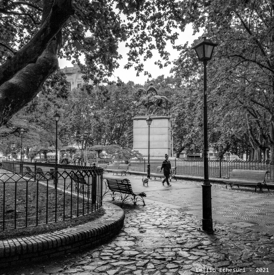 "Tarde gris" de Emilio Echesuri