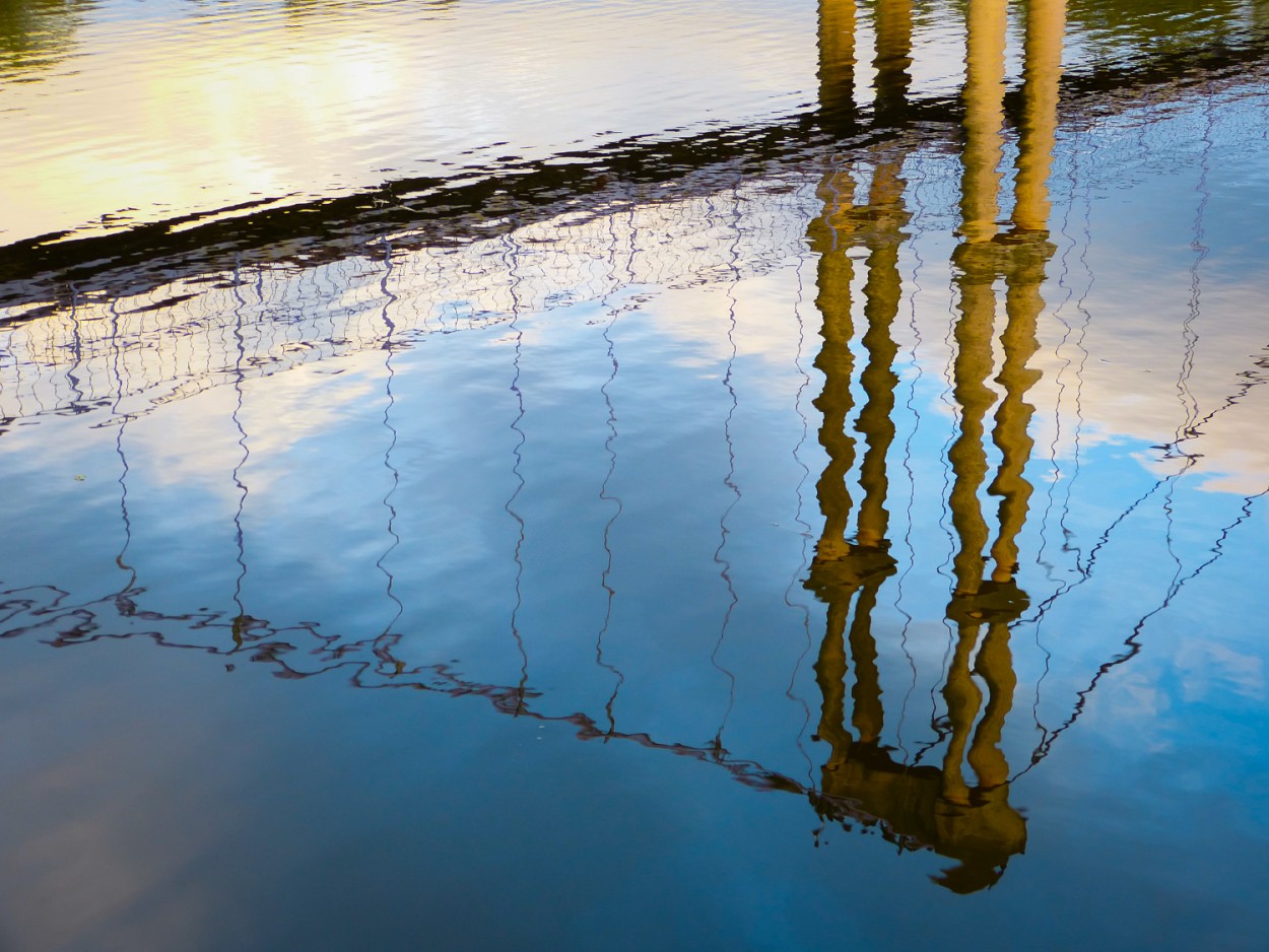 "Reflejos del puente" de Fernando Valdez Vazquez