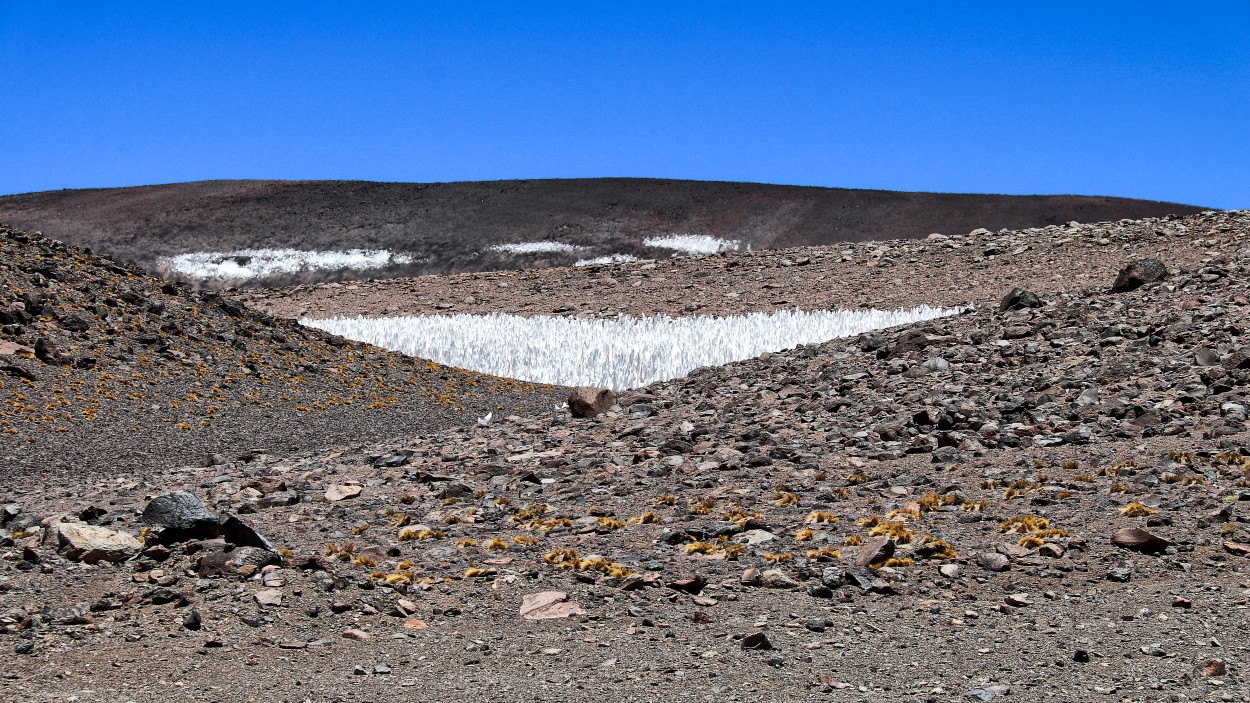 "El campo de hielo" de Juan Carlos Barilari