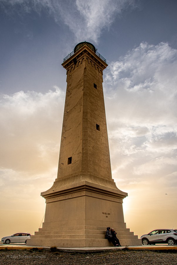 "Faro de Caleta Crdova, Chubut" de Juan Esteban Pieralisi