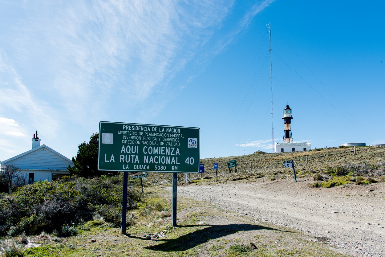 "El faro de Cabo Vrgenes" de Juan Esteban Pieralisi