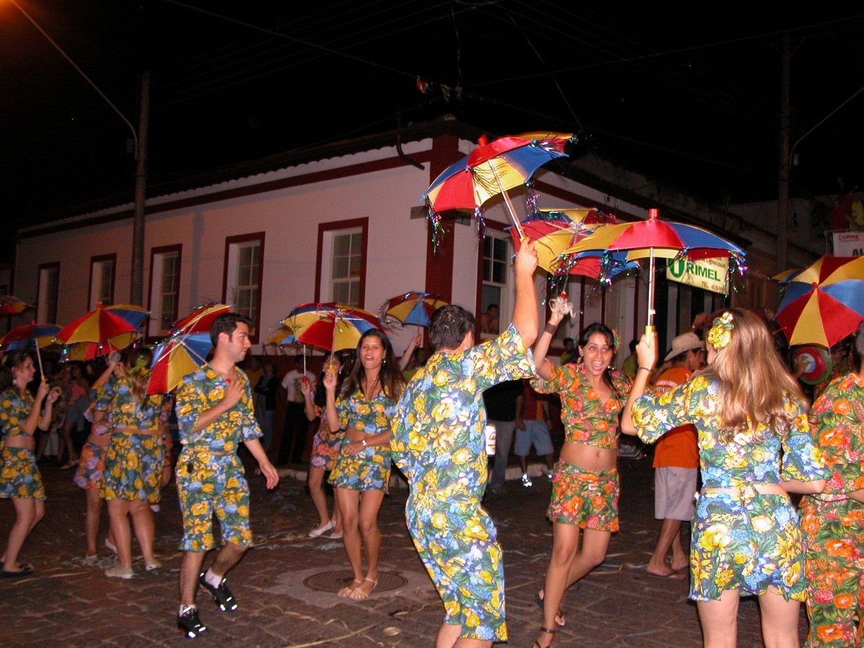 "O Carnaval de 2006, grupo folclrico as......" de Decio Badari