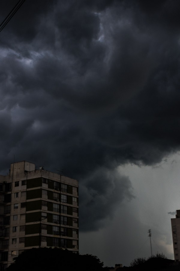 "Tormentas de verano" de Silvana Magali Frank