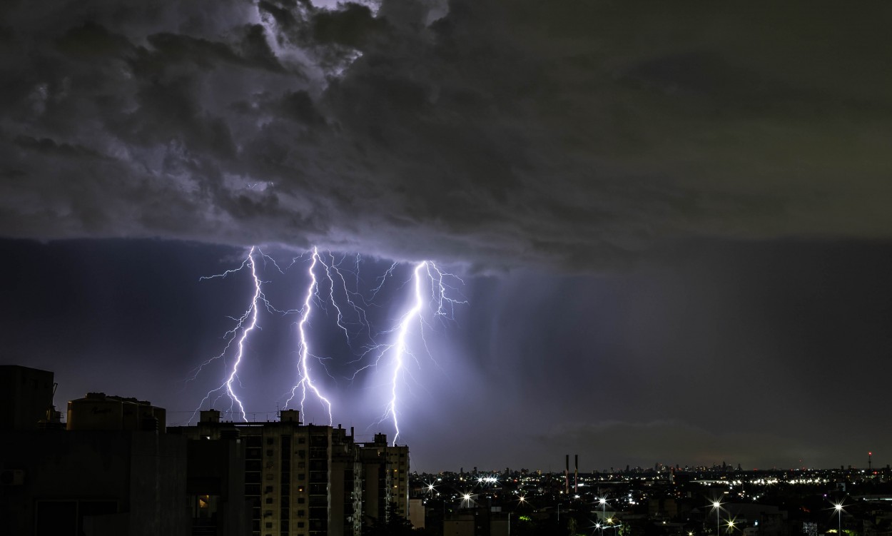 "Tormenta de Marzo" de Gonzalo Rodrigo Flores